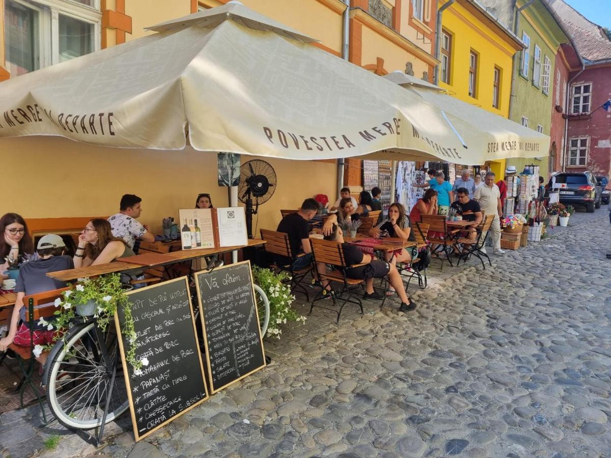 Aparthotel Casa Josef Bacon - La Strada - Sighişoara Esterno foto